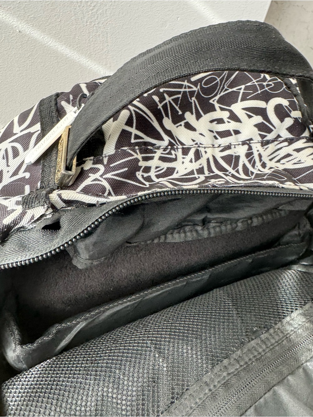 Sprayground Graffiti Shark Backpack - Picture 6 of 7